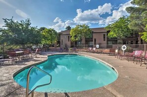 Amazing pool! 