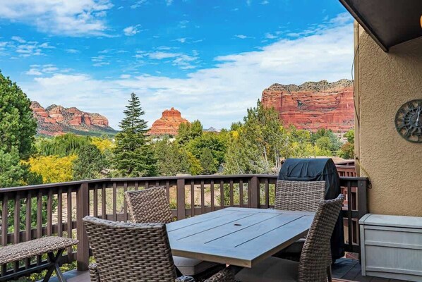 Patio with a grill and Red Rock view!