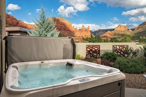 Private hot tub