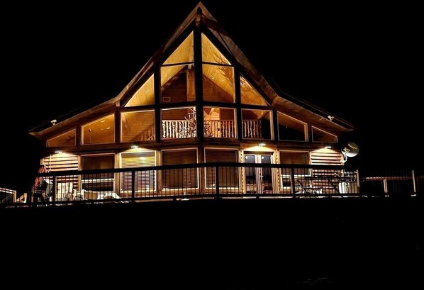 Night view of the cabin!