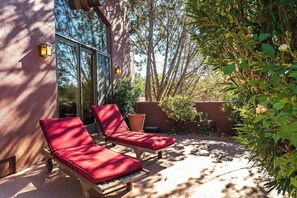 Enjoy the outdoor lounge area. Relax in style!