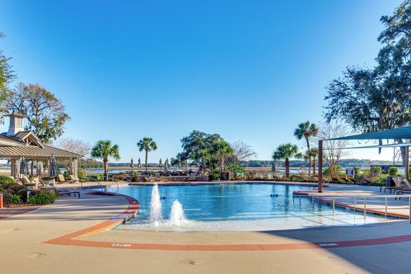 St. Helena Island Vacation Rental | 3BR | 2BA | 5 Steps to Enter | 1,514 Sq Ft