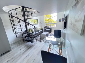 Dining table top/workspace