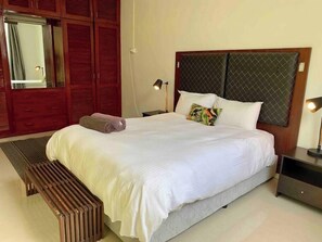 Bedroom with a Queen Bed