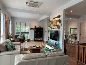 Living room (1)
