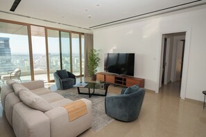 WealthyStays: Luxury City Escape (3)