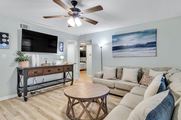 Gulf View Unit 18 Gulf Shores, Alabama. 2 bedroom. 1.5 bathroom. Sleeps 7. Managed by Island Rentals