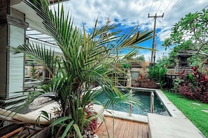 Udendørs pool