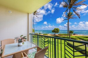 Lanai Seating