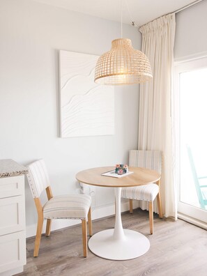 Seating area for 2 with unobstructed ocean views