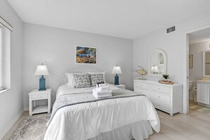 Master Bedroom with Queen bed and private bathroom