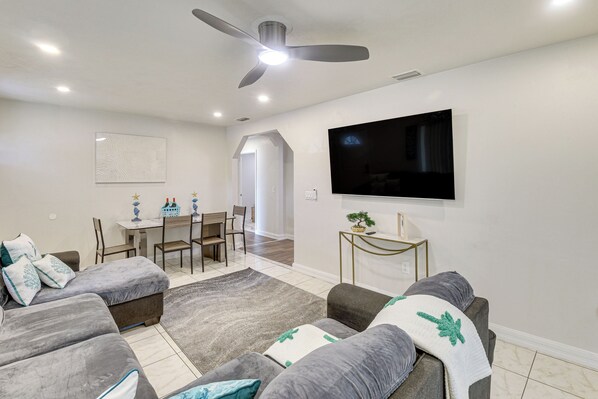 Daytona Beach Vacation Rental | 4BR | 2BA | 2 Steps Required | 2,928 Sq Ft