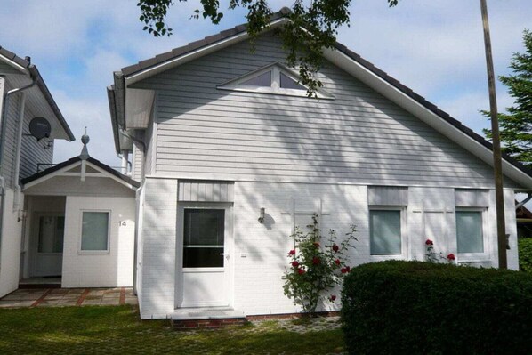 Holiday Home Exterior [summer]