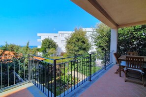 Terrasse / Balkon