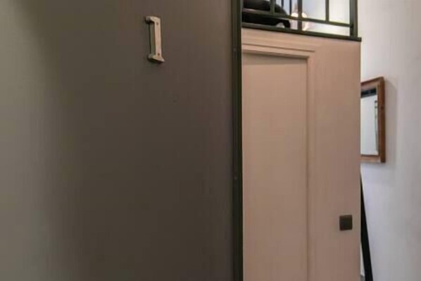 Entrée au logement 