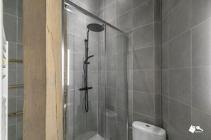 Salle de bain 1 