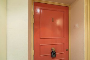 Entrée au logement 