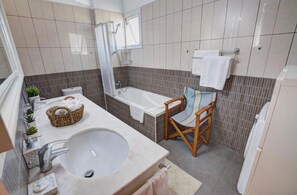 Ayia Triada Beach Villa (5)