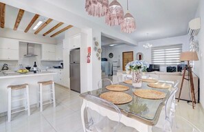 Ayia Triada Beach Villa (4)