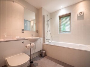Main bathroom
