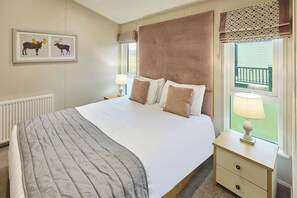 Portland 3, Low Gate - Host & Stay