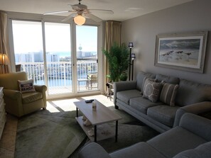Couch, Furniture, Coffee Table, Table, Indoors