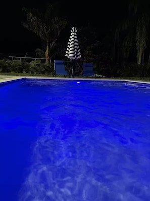 プール