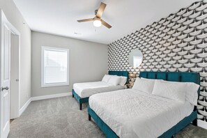 2 queen beds for extra guests 
