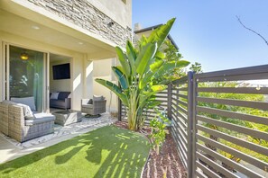 Property Exterior | Patio/Yard Area
