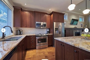 Spacious cooking space