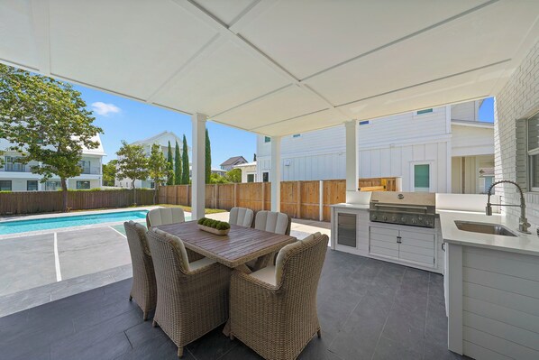 Coastal Cove - New Vacation Rental House with Private Pool and Game Room Near Crystal Beach in Destin, Florida - Five Star Properties Destin/30A