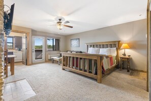 King Suite - King Bed