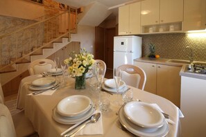 Dining room 2