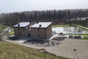Secluded Luxury Retreat Offering Relaxation in a Stunning Natural Setting