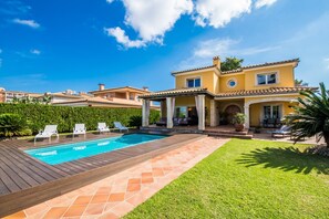 Holiday Home Exterior [summer]