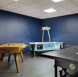 Spielezimmer