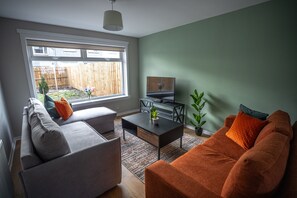 Living Room / Lounge