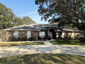 Beautiful Private Home!