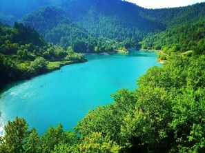 Lake Tsivlou 500m from the property