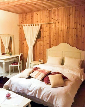 Cozy double bed