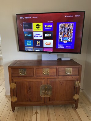 55 inch Roku TV