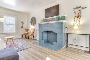 Living Room | Twin Sleeper Sofa | Smart TV | 1st Floor