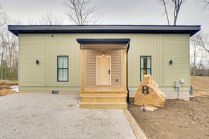 Property Exterior | Single-Story Cabin | Keyless Entry