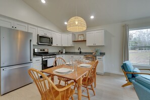 Kitchen | Central A/C | Natural Gas Heat | Keurig Coffee Maker
