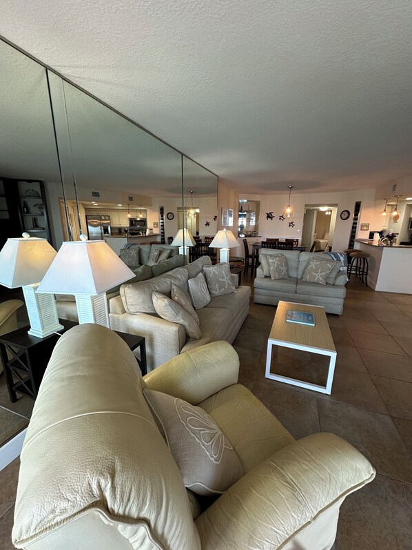 1123 Living Room