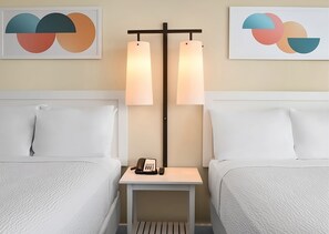 Unit with 2 Double size beds