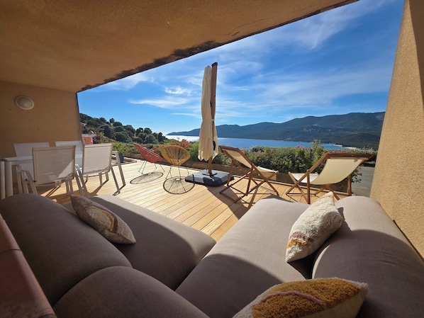 Brand-new terrace with brand-new furniture and breathtaking sea view