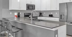  Modern Kitchen & Dining area  