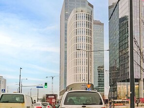 Skyscraper, Bâtiment, Zone Urbaine, Ville, Zone Métropolitaine, Bâtiment Commercial, Métropole, Condominium, La Tour