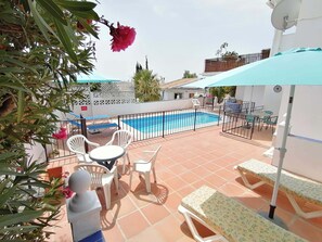 A side photo of the pool area.